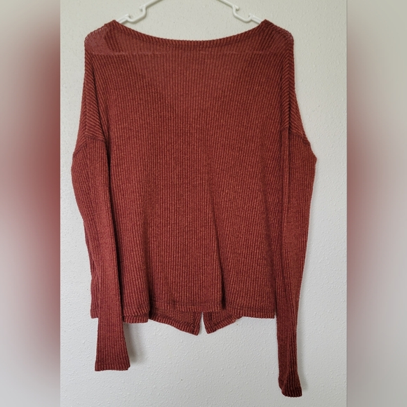 AMERICAN EAGLE long sleeve button-down burnt orange knit top. Size small - Picture 6 of 6